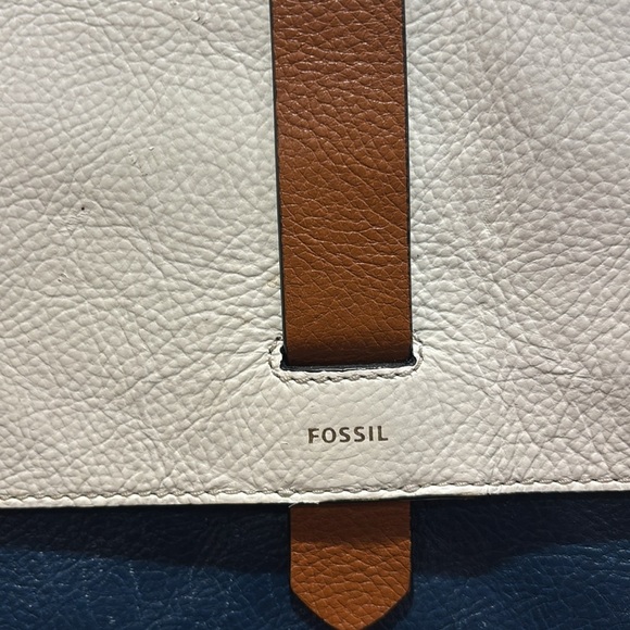 Fossil White, Brown, and Blue Leather Crossbody Bag - Picture 5 of 10